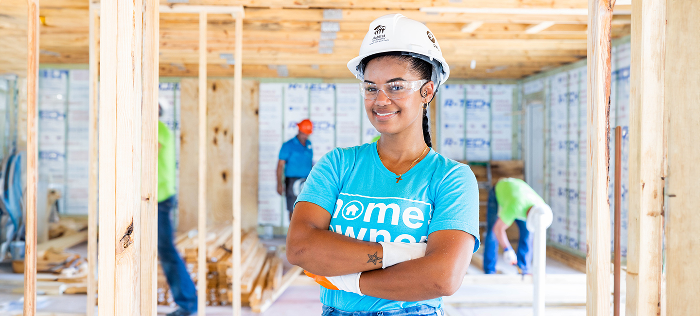 FPL helps local mother Diana Mores build a new home with Habitat for Humanity